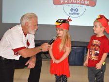 Cardinals in class: Fredbird, Hrabosky visit Du Quoin Elementary